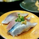 グルメ廻転寿司 　まぐろ問屋　めぐみ水産 - 光もの三点盛り