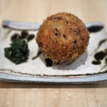 Kai getsu - 里芋のコロッケ　春菊のソース
                      