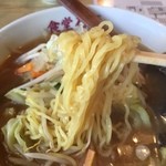 石垣食堂 - 息子さんだと結構、麺固めにしてくれます
