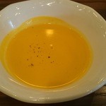 トラットリアカンパニオ - かぼちゃのスープ