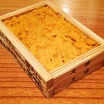 すし 市松 - ｢久博｣の焼印は超一級品の証　淡路島福良の紫雲丹