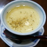 佳肴みを木 - 鴨の煮汁の茶碗蒸しにこしょう