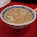 フカヒレ入りスープ