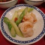 中華菜館 同發 - 大海老とアスパラ炒め