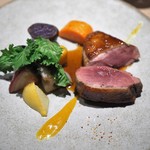 T'astous cuisine francaise - 青森県産小鴨胸肉のラケ　金柑のソース
