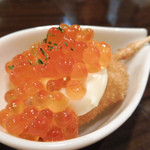 創作串揚 つだ - サーモン+いくら