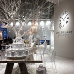 OMOHARA cafe - 「JILL STUART Beauty & PARTY CAFE」のレビー書こうと思ってボヤボヤしてたら、期間限定で終わっていたので書けず。まぁ、観光客向けってお店でした。