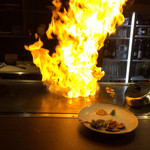Teppanyaki Daisen - ステーキの鉄板焼き:ファイヤー