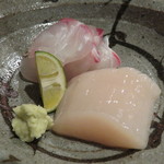 器楽亭 - 猿仏の帆立と唐津の真鯛、塩で