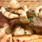なかむら屋 - キノコたっぷり　香ばしくて柔らかい♪