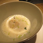 エクアトゥール - 前菜1：タラ白子吉野葛よせとオマール海老のソテー、白ワインソースとタイムとライム