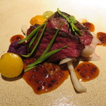 エクアトゥール - 肉1：馬肉ハラミ炭火焼、粒マスタードソース