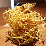 ル スプートニク - ワカサギとごぼうのフリット