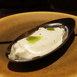 ル スプートニク - トンカ豆のブランマンジェ