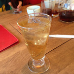 ハンバーグファクトリー - 食後にセットのジンジャーエール甘口