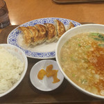 Gyouza No Oushou - 坦々麺定食