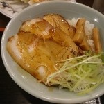 手打ラーメン 豚平 - 2015年11月　チャーシュー丼　300円