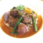 fino - ほのかに赤ワインが香る６時間煮込んだビーフシチュー