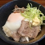 延喜 - ミニ豚バラエッグ丼（400円）