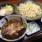 延喜 - 肉汁うどん（650円）