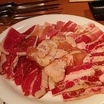 元氣七輪焼肉 牛繁 - 