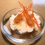 クラフタル - ランチコース 5400円 のカリフラワーと甘海老のパン