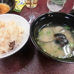 料亭 金鍋 - 2014-12　食事の最後はご飯　味噌汁