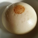 六花亭 - なぜ白いお皿にいれた私