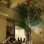 ファイ - 女性らしい店内の飾り付けが際立つ