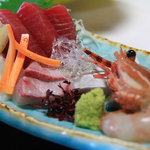 三翠園 - 刺身：鮪、鯛、ネイリ、ボタン海老