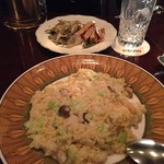 バー ジャダ - H27.12　近くの老舗高級中華ダイニズテーブルよりデリバリー五目炒飯