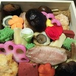 神保町 傳 - （2015/12  訪問）2016年おせち。二の重。