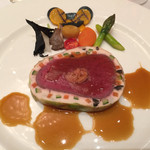 ディズニーアンバサダーホテル - 牛フィレ肉とフォワグラのロースト