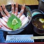 おけしょう鮮魚の海中苑 - かに・エビ丼１，６２０円（税込）