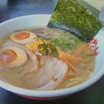 山小屋 - 昭和風ラーメン