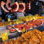連和燒臘 - 香港の肉屋さんに冷蔵庫はありません。すべて室温、当日売り切りです。