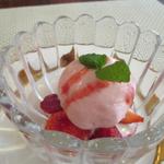 ビストロ ダイア - 愛知県産　苺のバリエ　Ｈ27.12月