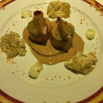 マッシュルーム - オマール海老のムースリーヌ オマールソース ユリ根のクレープにのせて