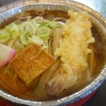 うどんのいなや - テイクアウト用年越しそば+えび天の出来上がり