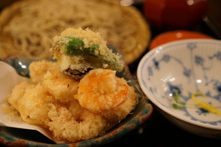 Soba shunpuusou - 天ぷらは希望によって半分炙ってくれます