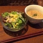 DROP CAFE - サラダと食べるポテトスープ