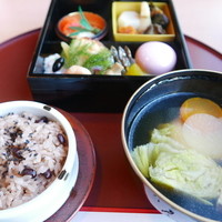 紀尾井 なだ万 - おせち料理朝食6,600円