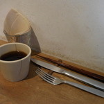 日水土 - 卓上セッティング；自然栽培のほうじ茶