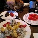 コリス - このボリュームが、突き出しです。