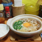 鍋焼きラーメン並（少な目）550円とご飯ミニ（70円）