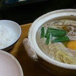 鍋焼きラーメン千秋 - 鍋焼きラーメン大（一人前）650円とご飯ミニ（70円）