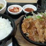 韓国厨房 尹家の食卓 - 牛カルビの焼肉定食