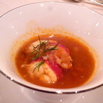 フランス料理 オークヴィル - ブイヤベースのロワイヤル。オマール海老と宮城県産帆立貝を添えて。ロワイヤルと銘打つだけあってお上品なお味です
