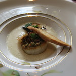 プレヴナンス - 27年12月　帆立ポアレ　長野天然胡桃、平茸　菊芋ブルーテ