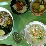 ポリテクセンター北海道 レストラン - 昔風ラーメン＆ミニザンギ丼です。